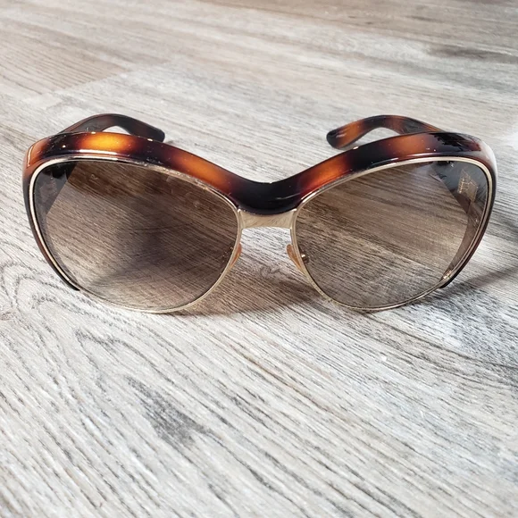 TOM FORD - Sunglasses & case